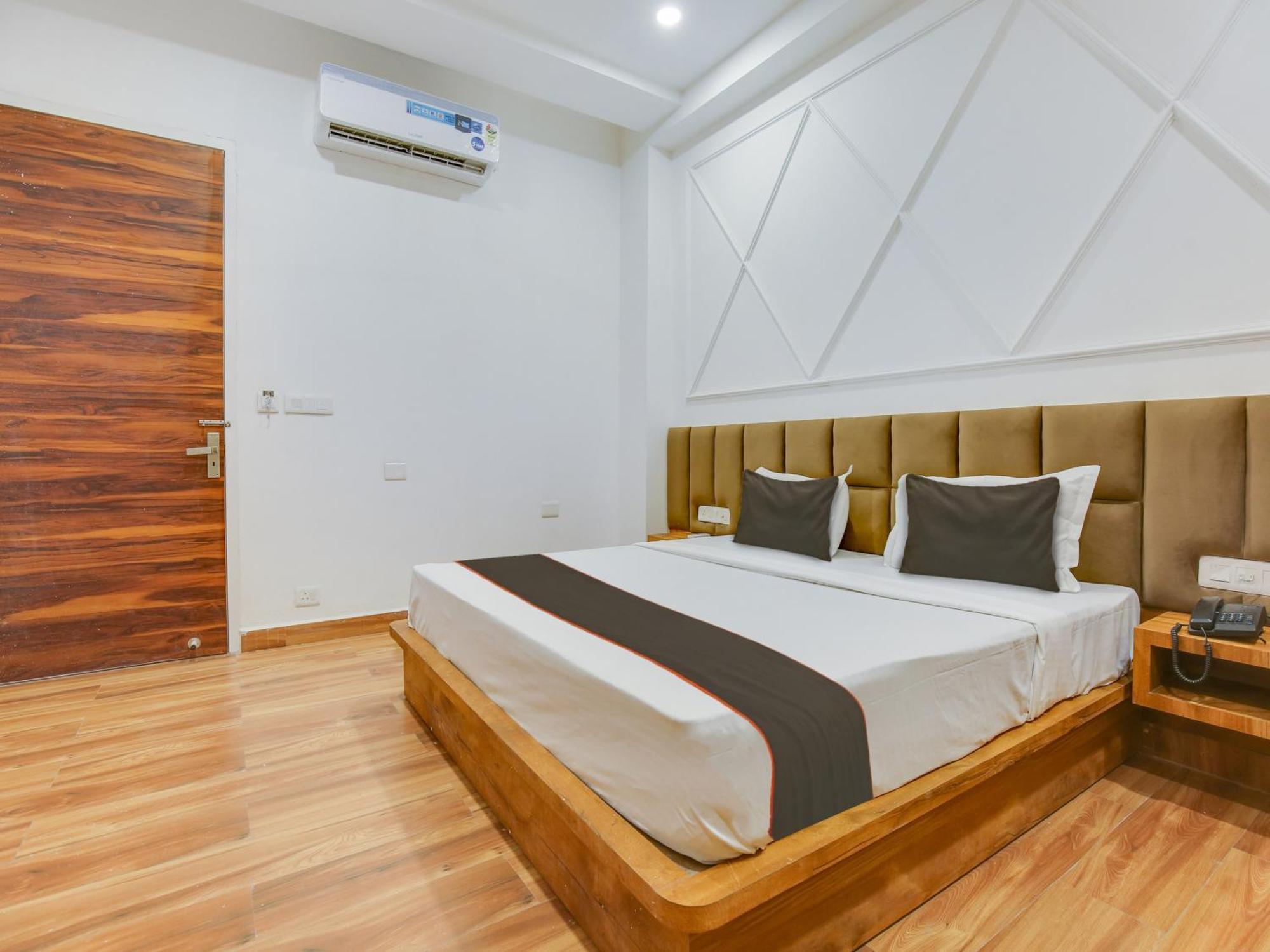 Fabhotel Amar Villa Amritsar Exterior photo