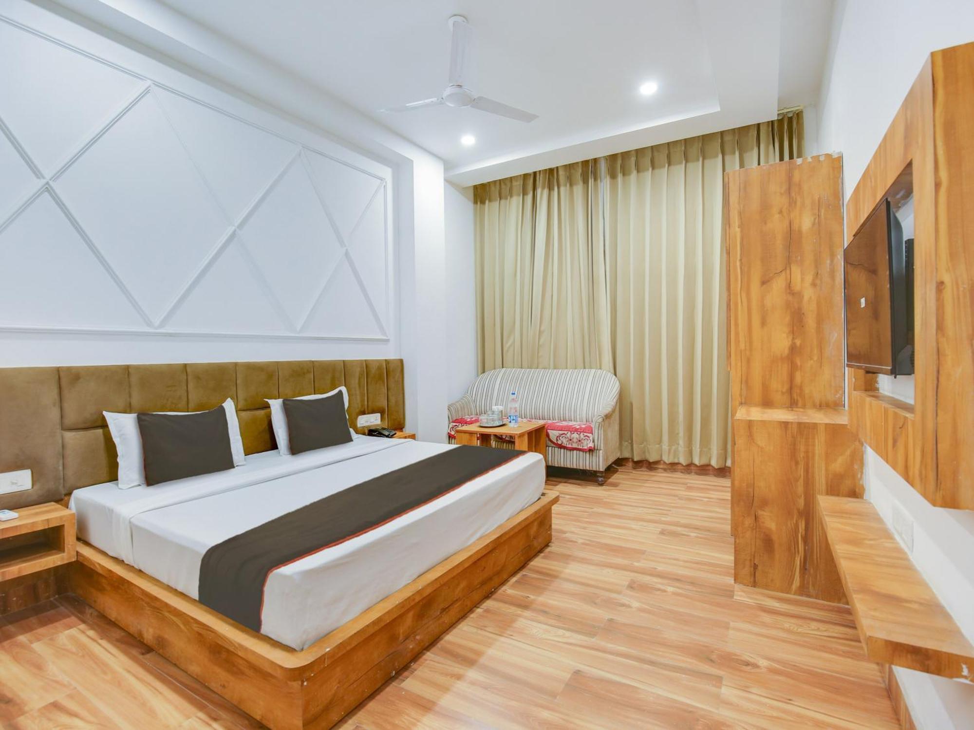 Fabhotel Amar Villa Amritsar Exterior photo