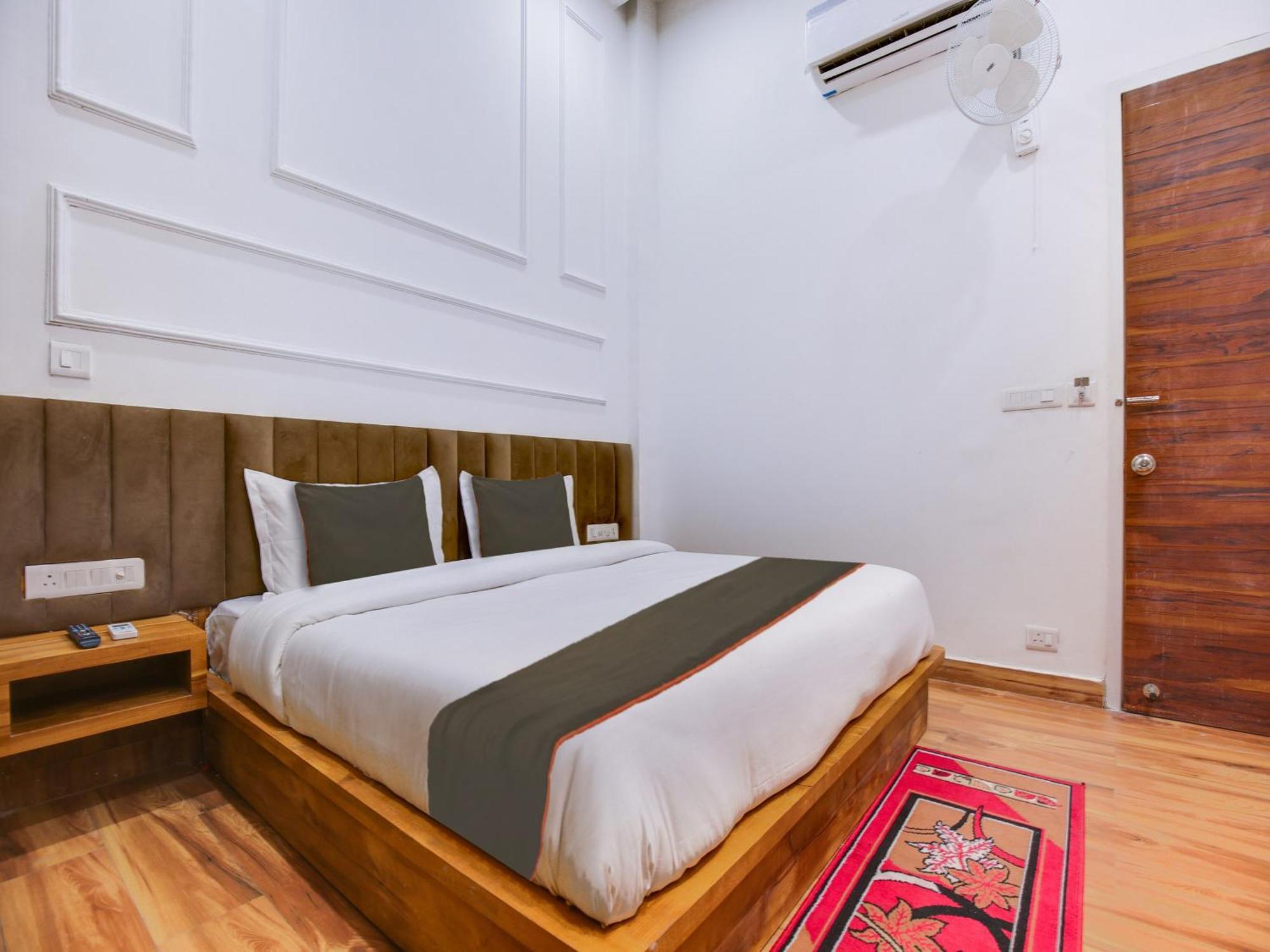 Fabhotel Amar Villa Amritsar Exterior photo